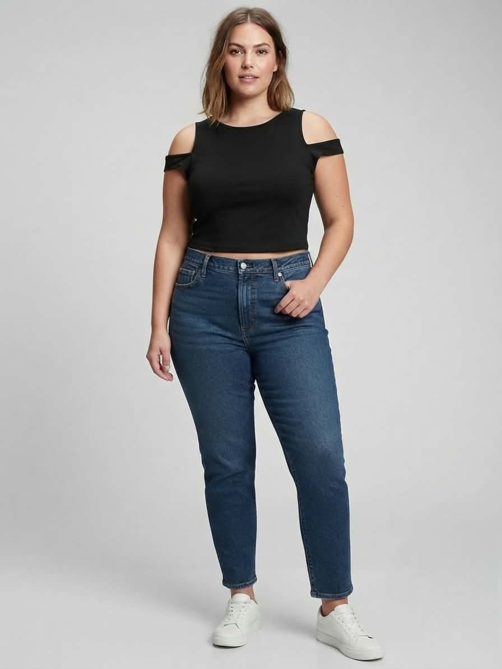 ​Black Cold Shoulder Crop Top Size M Edgy Y2K Sleeveless Tee Shirt